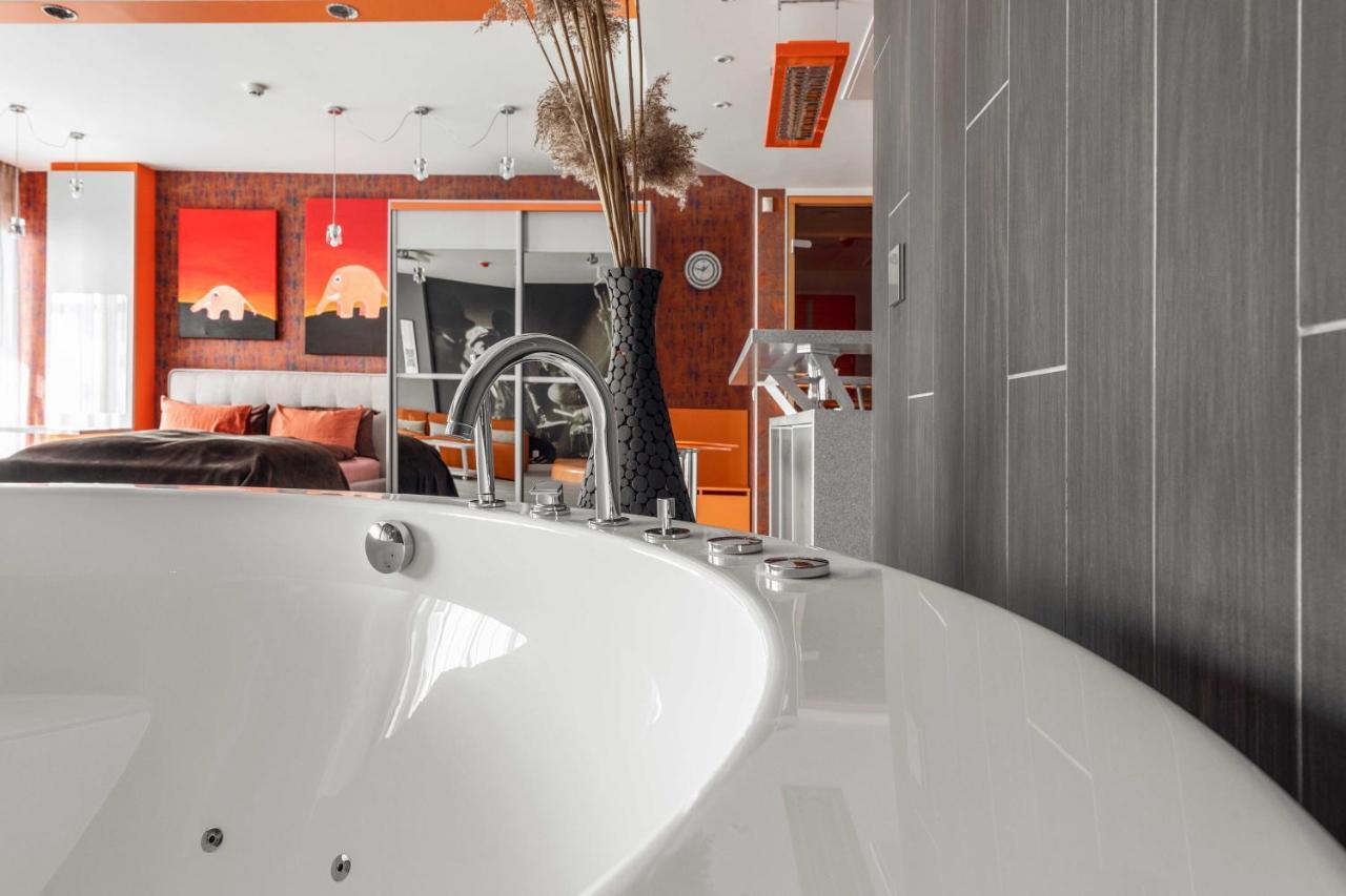 Sky Orange Jacuzzi 28 Floor * Клайпеда